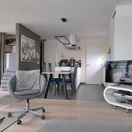Carlotta Penthouse